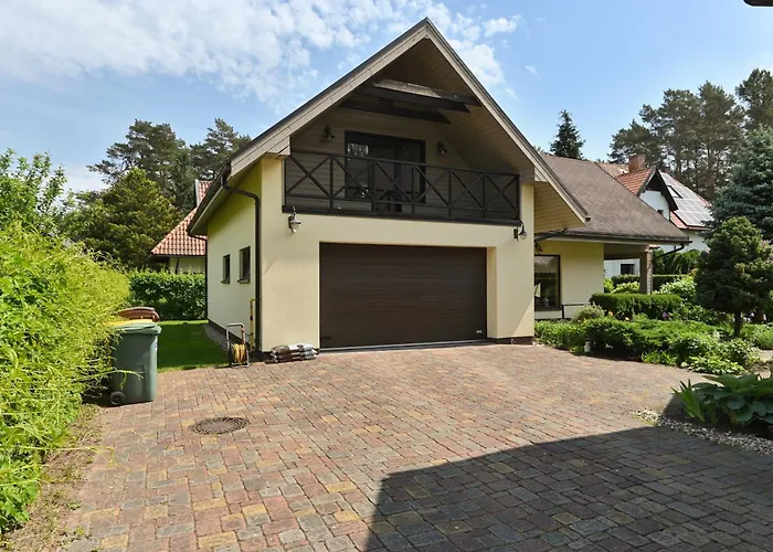 House With Sauna And Jacuzzi