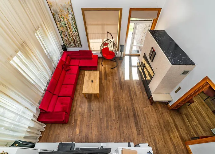 Amber Villa