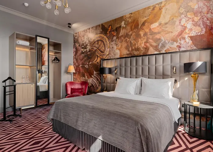 Grand Poet Hotel And Spa By Semarah